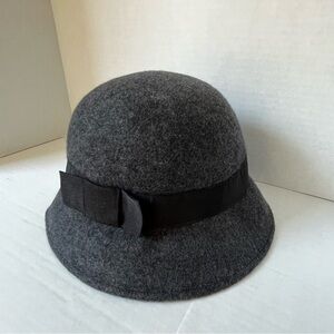 Women's Toucan Collection NY 100% Wool Bucket Hat Charcoal Gray Black Trim